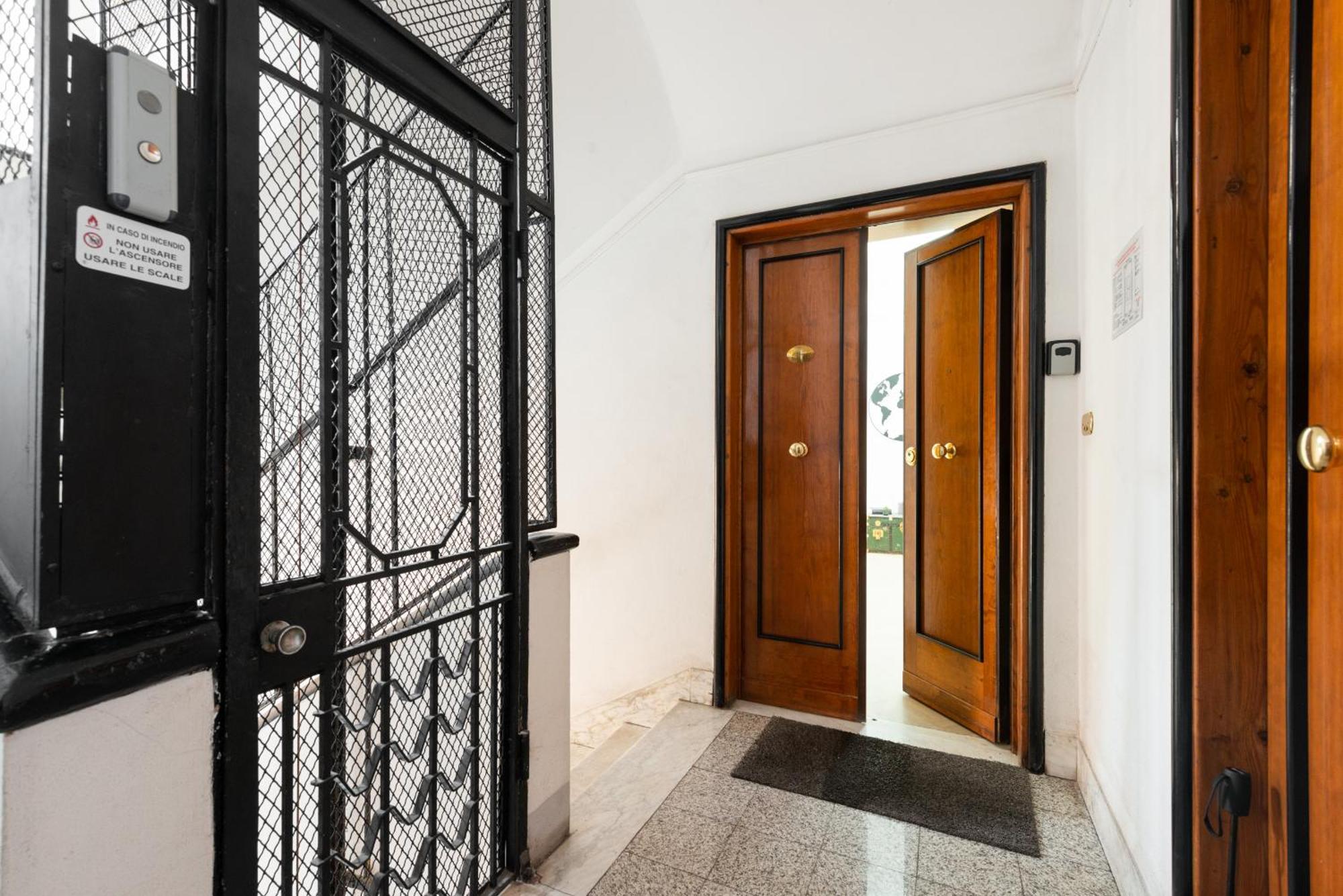 Jacuzzi Termini Apartment Roma Exterior foto